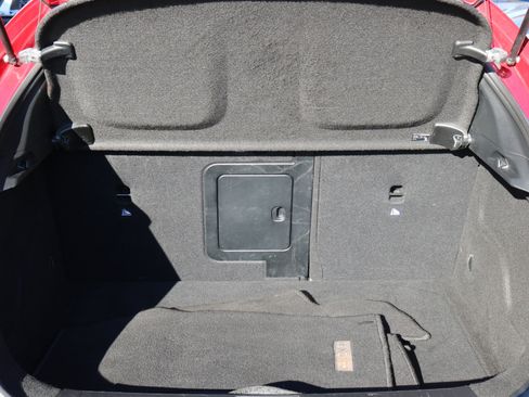 Used 2019 INFINITI QX30 image 24