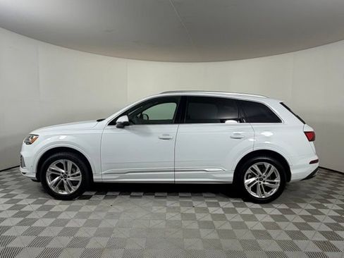 Certified 2023 Audi Q7 2.0T Premium Plus w/ Convenience Package AWD/4WD image 4