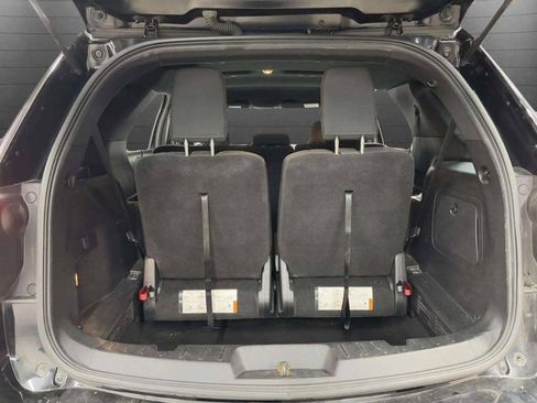 Used 2017 Ford Explorer XLT FWD image 21