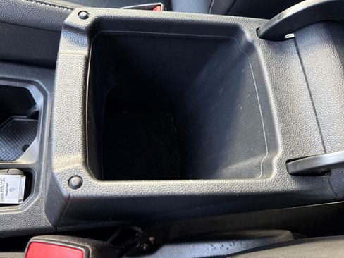 Used 2022 Volkswagen Tiguan SE image 26