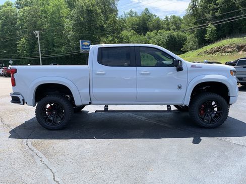 New 2025 Chevrolet Silverado 1500 RST AWD/4WD image 2
