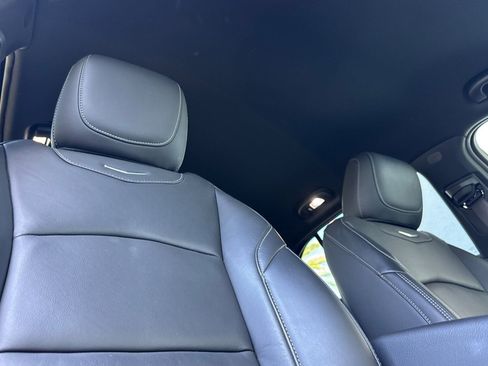 Used 2025 Cadillac XT4 Premium Luxury FWD image 18