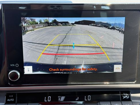 Used 2025 Toyota Camry SE FWD image 21