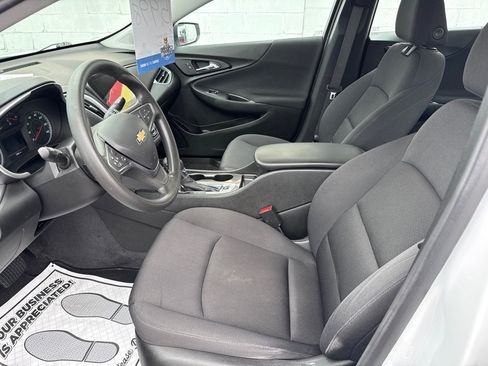 Used 2023 Chevrolet Malibu LS FWD image 12