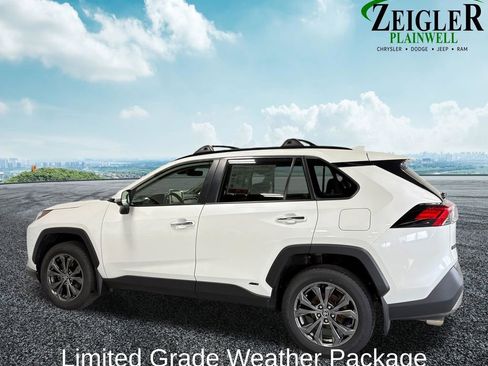 Used 2022 Toyota RAV4 Limited image 4