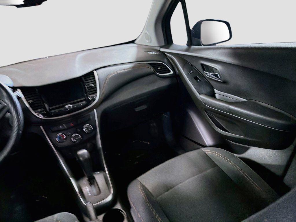 Used 2018 Chevrolet Trax LS FWD image 22