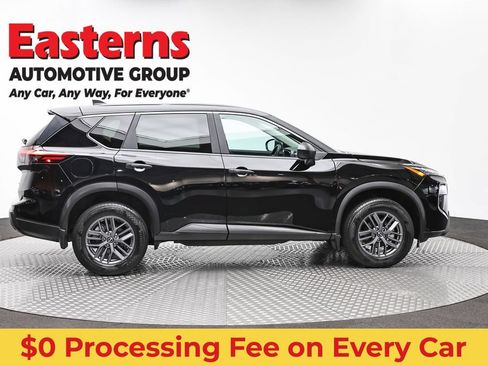 Used 2024 Nissan Rogue S AWD/4WD image 4