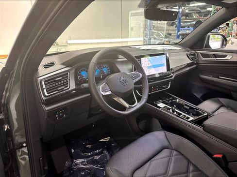 New 2026 Volkswagen Atlas Cross Sport SE AWD/4WD image 7