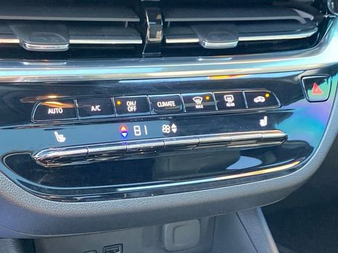 Certified 2024 Buick Envista Avenir image 10