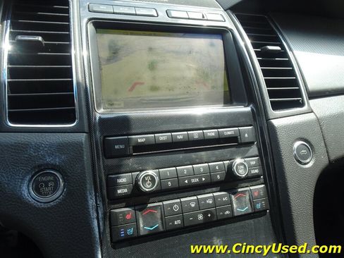 Used 2010 Ford Taurus SHO AWD/4WD image 17