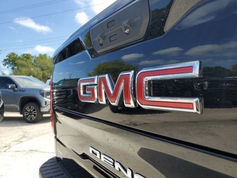 New 2026 GMC Sierra 1500 Denali w/ Denali Reserve Package AWD/4WD image 7