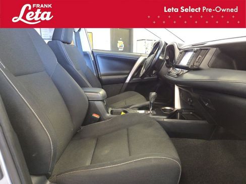 Used 2018 Toyota RAV4 XLE FWD image 21
