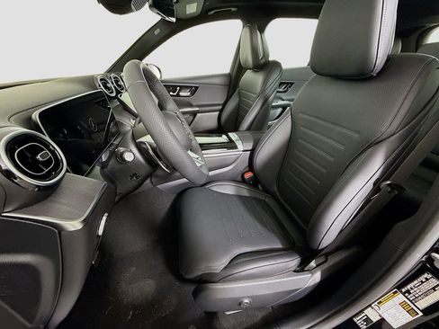 Used 2026 Mercedes-Benz GLC 43 AMG 4MATIC image 21