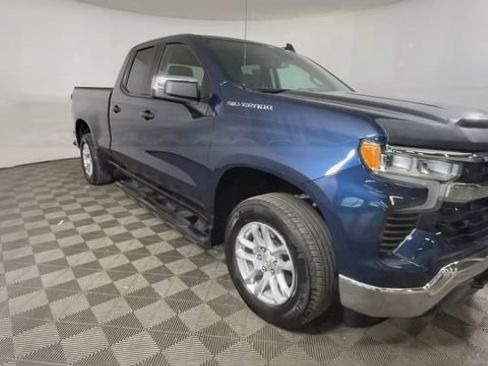 Used 2023 Chevrolet Silverado 1500 LT AWD/4WD image 13