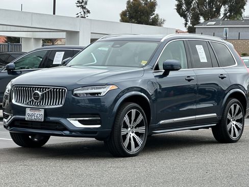 Certified 2023 Volvo XC90 T8 Plus AWD/4WD image 8