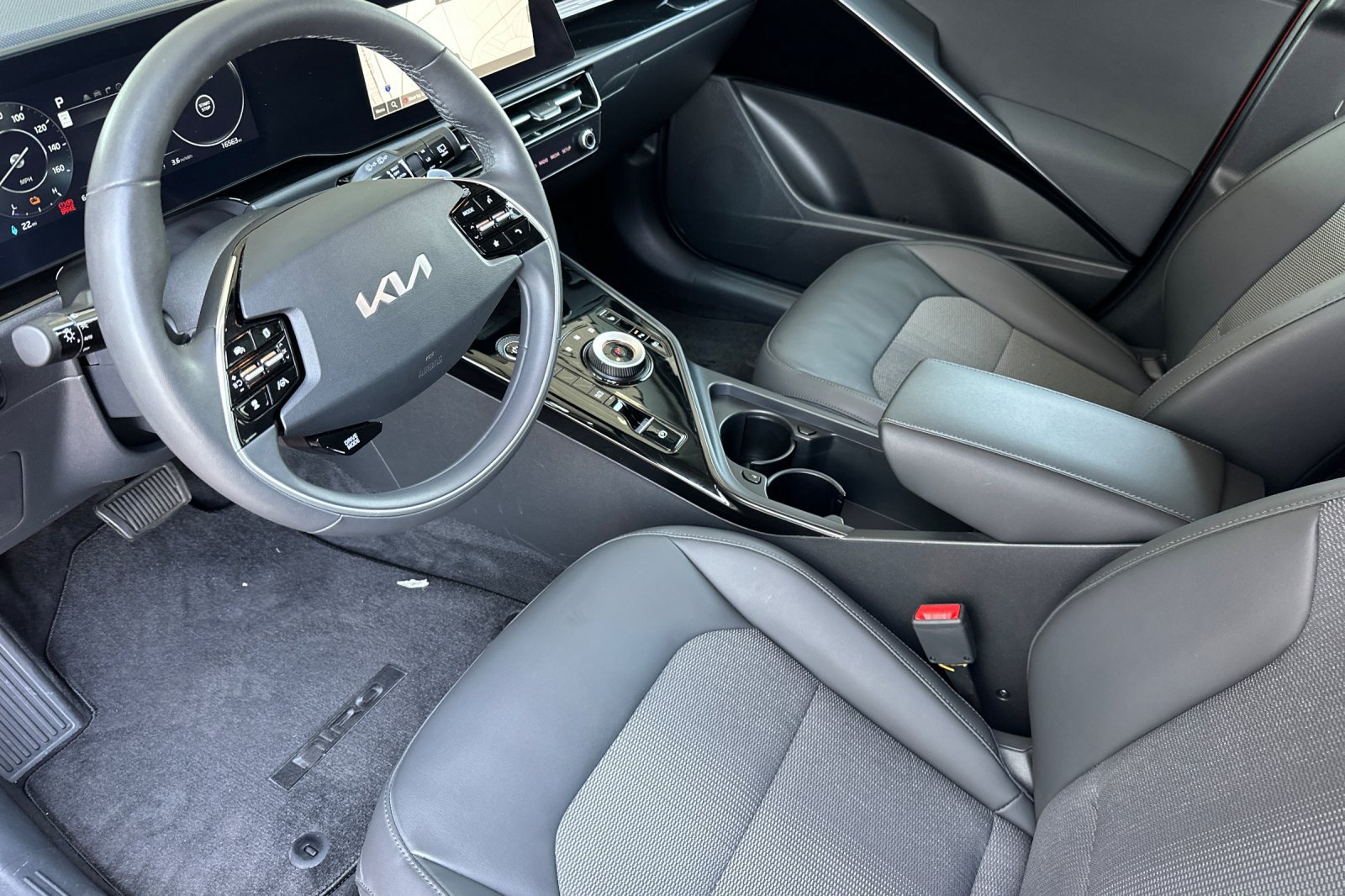 Used 2023 Kia Niro Wind FWD image 9