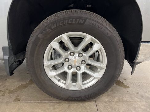 Certified 2024 Chevrolet Silverado 1500 LT AWD/4WD image 19