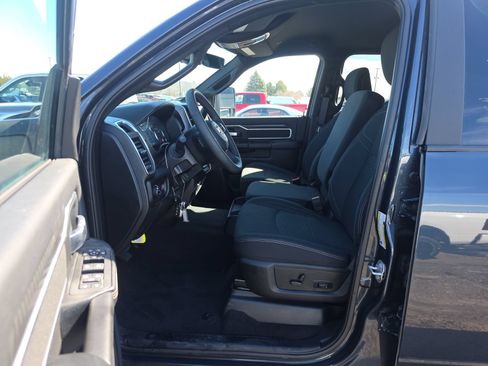 Used 2025 RAM 2500 Big Horn AWD/4WD image 7