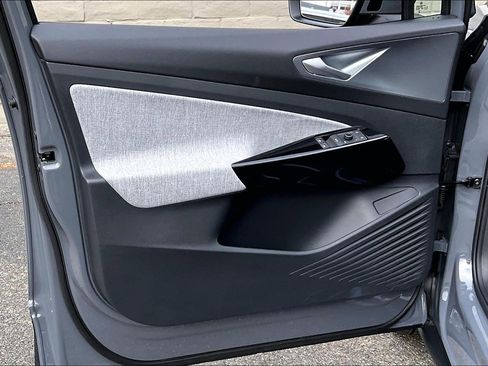 Certified 2023 Volkswagen ID.4 Pro image 21