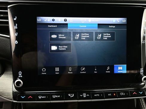 Used 2024 Jeep Wagoneer Series II w/ Flexible Seating Group image 25