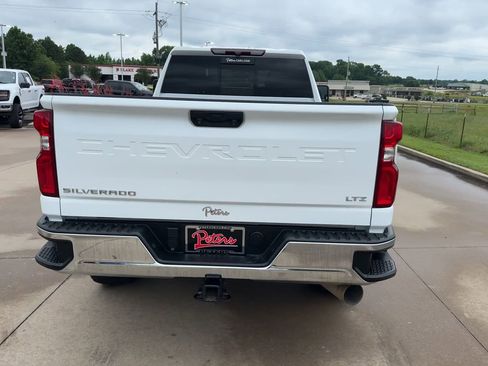 Used 2021 Chevrolet Silverado 2500 LTZ AWD/4WD image 7