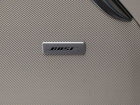 Used 2023 GMC Yukon XL Denali w/ Advanced Technology Package image 34