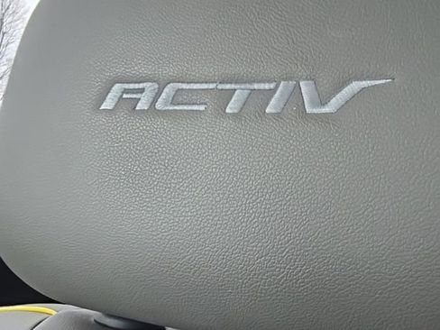 Used 2024 Chevrolet Trax ACTIV image 8