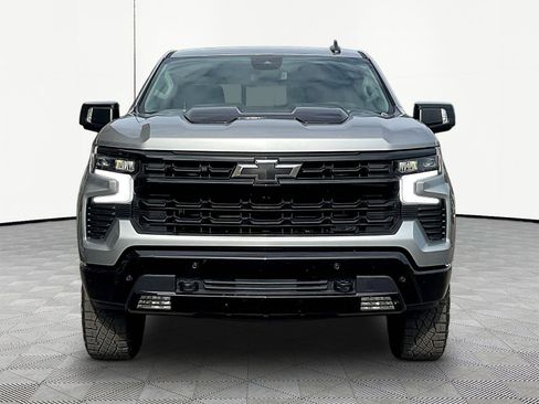 Used 2025 Chevrolet Silverado 1500 LT Trail Boss w/ Convenience Package II AWD/4WD image 2