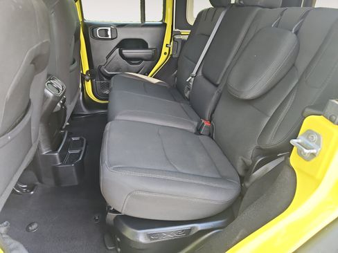 Used 2023 Jeep Wrangler Unlimited w/ Cold Weather Group AWD/4WD image 13