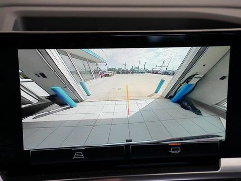 Used 2022 GMC Sierra 1500 SLT w/ X31 Off-Road Package image 29