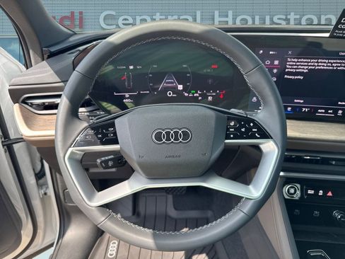 New 2025 Audi Q5 Premium Plus image 18