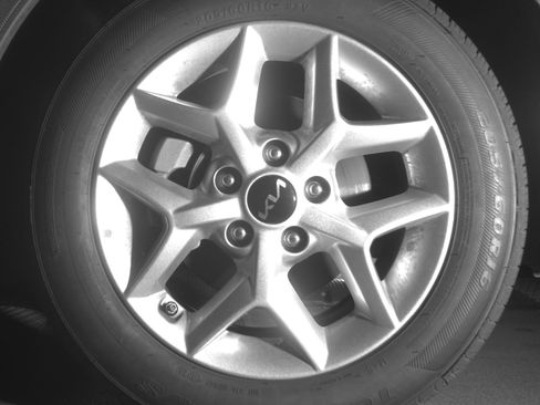 Used 2025 Kia Soul LX w/ LX Technology Package image 12