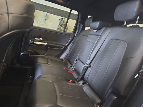 Certified 2021 Mercedes-Benz GLB 250 4MATIC image 16
