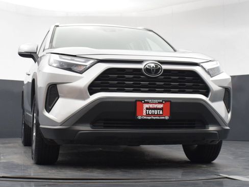 Used 2024 Toyota RAV4 XLE AWD/4WD image 28
