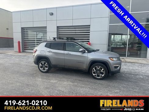 Used 2018 Jeep Compass Limited image 28