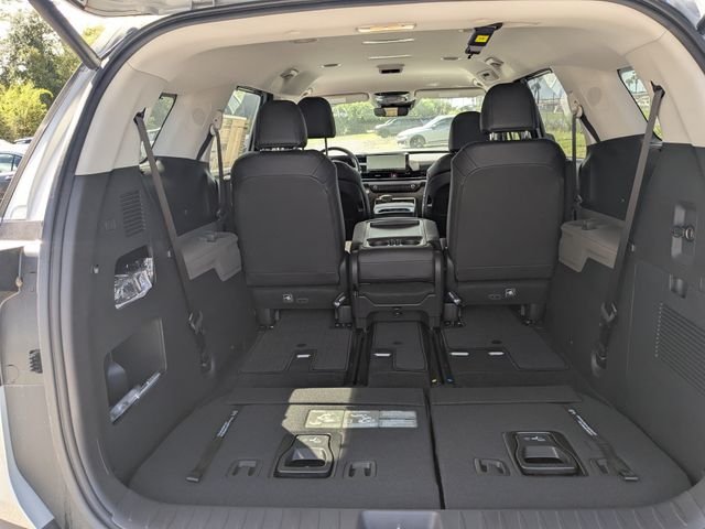 New 2026 Kia Carnival EX FWD image 12