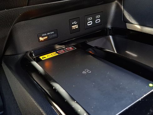 Used 2025 Toyota Camry XSE image 26