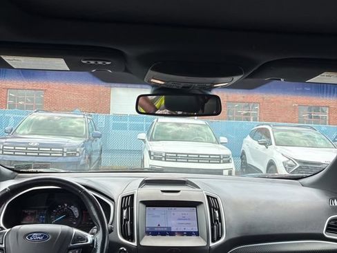 Used 2020 Ford Edge ST-Line w/ Cold Weather Package AWD/4WD image 7