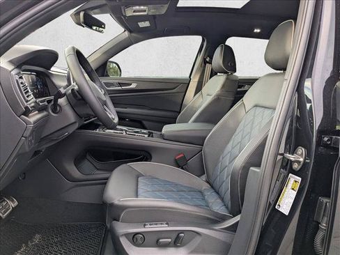 New 2026 Volkswagen Atlas Cross Sport SEL Premium R-Line AWD/4WD image 4