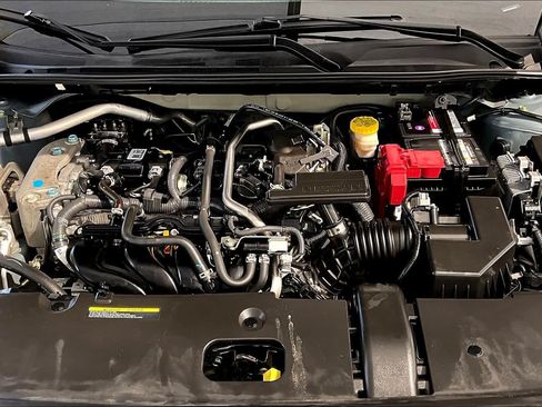 Used 2024 Nissan Sentra SR w/ SR Premium Package FWD image 32