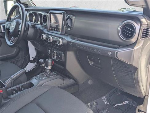 Used 2022 Jeep Wrangler Unlimited Sport AWD/4WD image 21