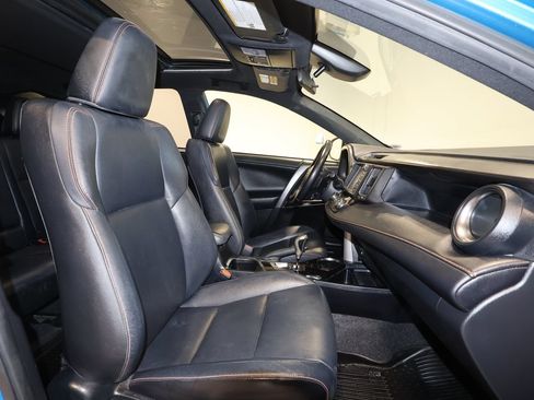 Used 2016 Toyota RAV4 SE w/ Advanced Technology Package AWD/4WD image 18