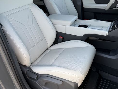 Used 2026 Hyundai Santa Fe SEL FWD image 19