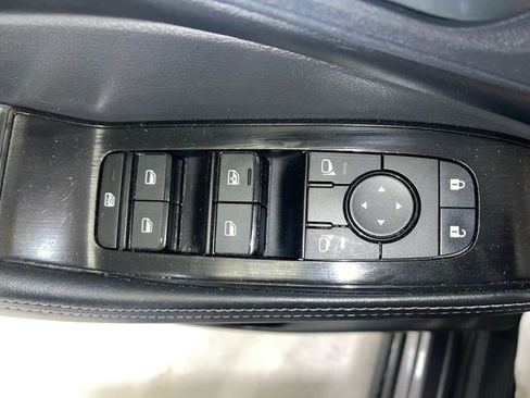 Used 2025 Nissan Rogue SV AWD/4WD image 13