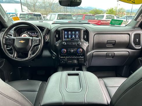 Used 2021 Chevrolet Silverado 1500 LTZ w/ Technology Package AWD/4WD image 11