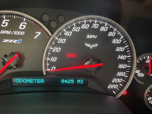 Used 2010 Chevrolet Corvette ZR1 w/ Preferred Equipment Group RWD image 18