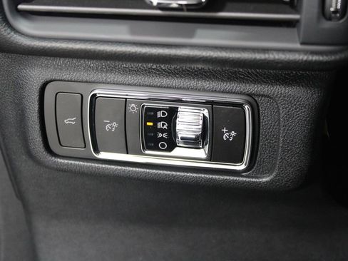 New 2026 Lincoln Corsair Premiere image 40