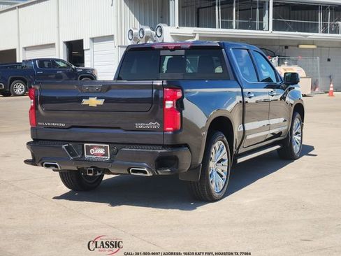 Used 2023 Chevrolet Silverado 1500 High Country w/ High Country Premium Package image 7