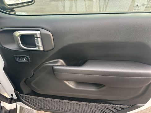 Used 2021 Jeep Wrangler Unlimited Sport image 8