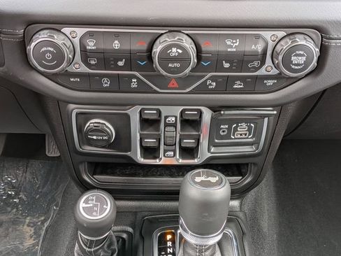 New 2026 Jeep Wrangler Sahara AWD/4WD image 17